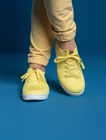 AMARELO