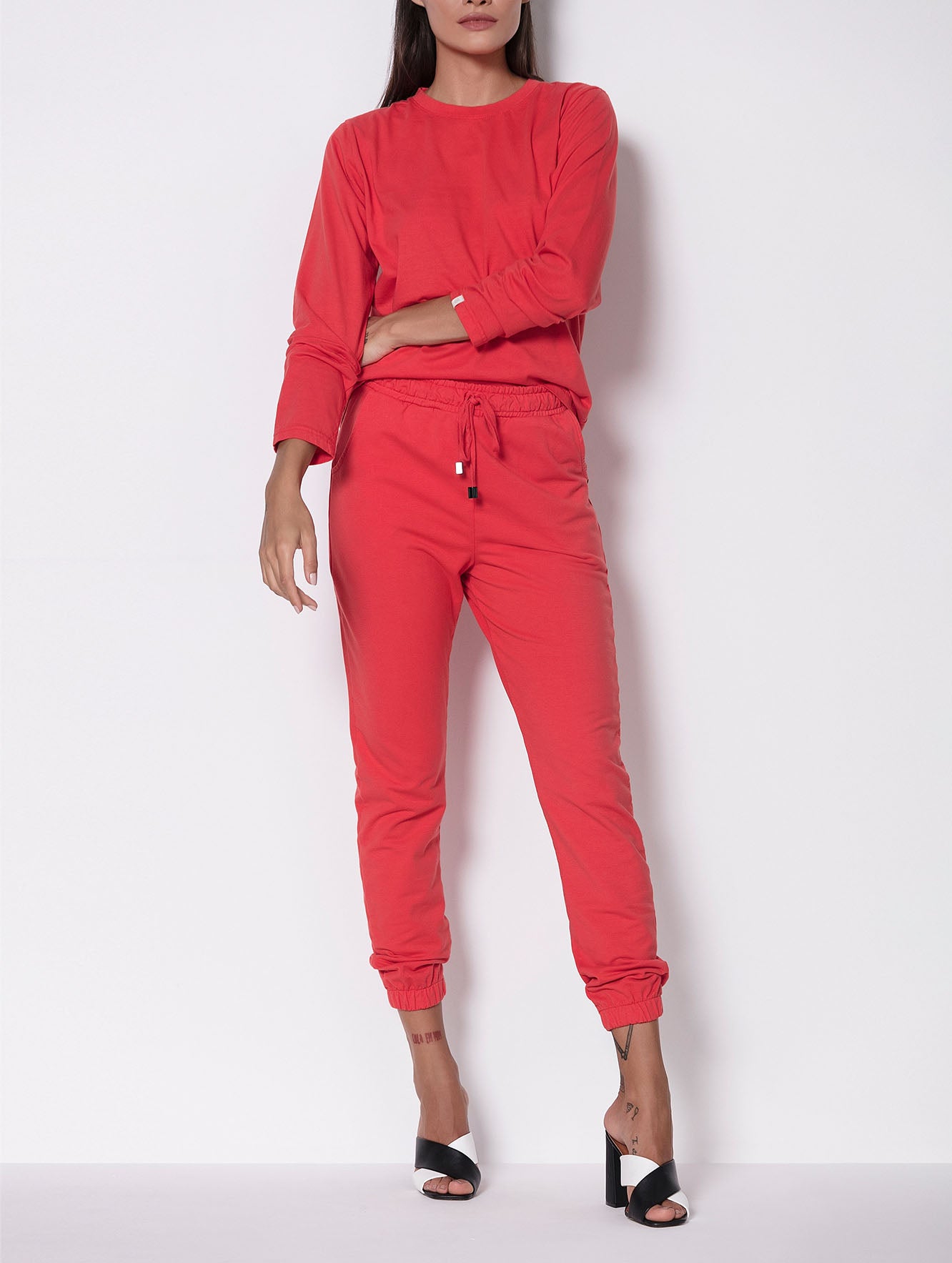 VERMELHO