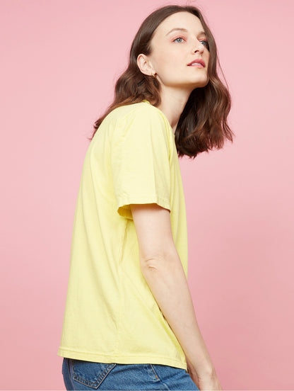 AMARELO